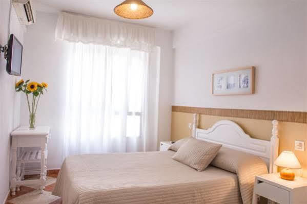Hostal Jomarijo Fuengirola Eksteriør billede