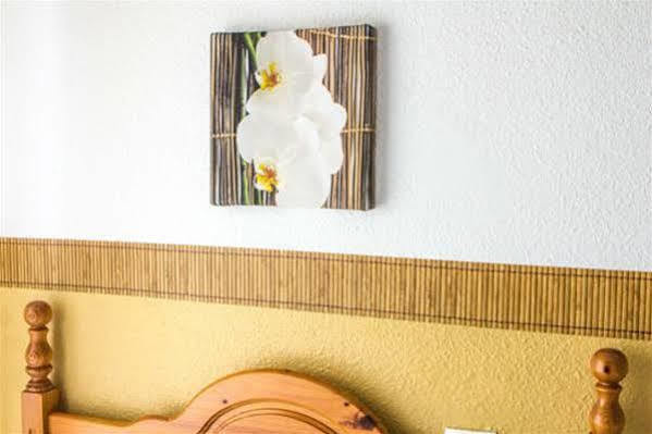 Hostal Jomarijo Fuengirola Eksteriør billede